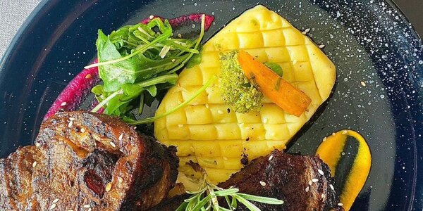 HERB-ENCRUSTED LAMB CHOPS