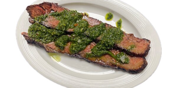 hovädzí brisket a chimichurri salsa