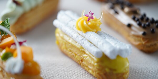 Lemon Meringue Eclair