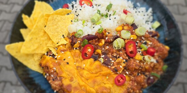 Chili con carne zapečené so syrom Cheddar a dusenou ryžou 180g 