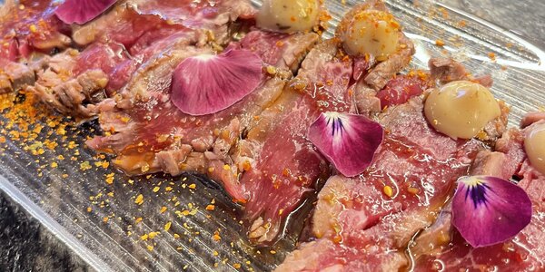 TATAKI SOLOMILLO DE TERNERA A LA BRASA // 