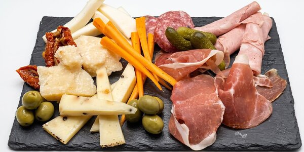 Tagliere di salumi e formaggi ( per 1 persona )