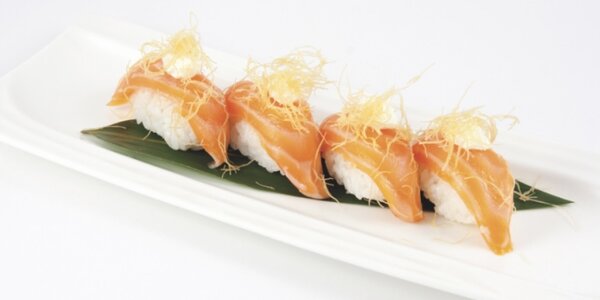 77. Nigiri speciale (4 pezzi)