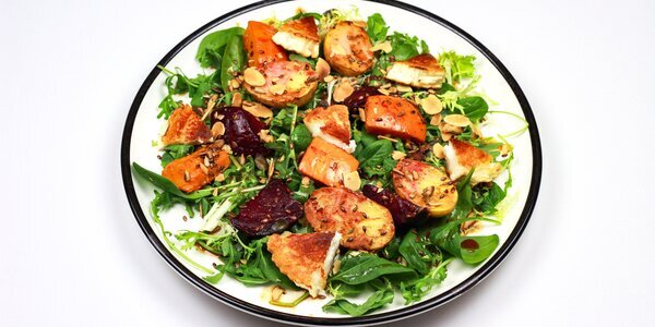 Salad with grilled goat cheese