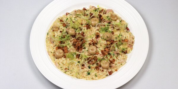 rizoto s údeným kuracím mäsom a chorizo salámou, 