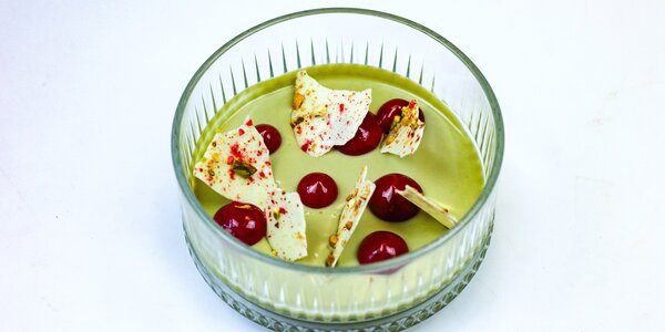 pistachio panna cotta with vanilla, 