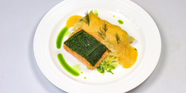 salmon fillet with herb butter crust, 