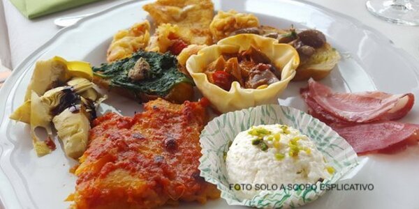 Piatto stuzzicante misto di Pasqua 