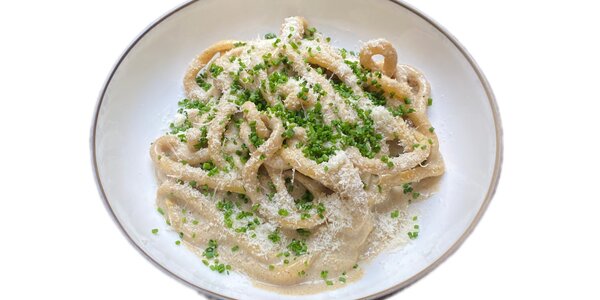 bucatini with black pepper emulsion 
