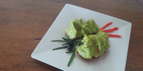 Avocado bruschetta