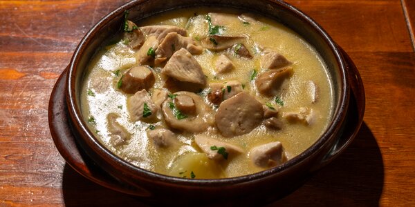 Spezzatino di pollo patate e porcini 