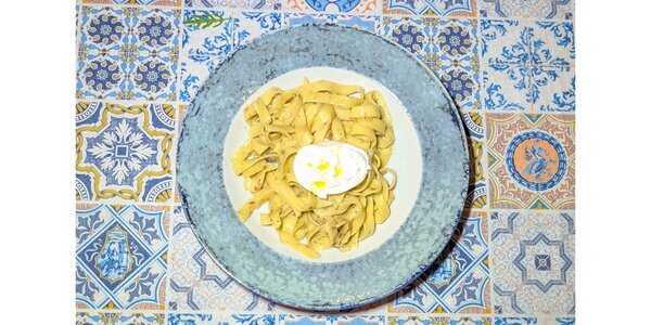 Tagliatelle Fatti in Casa con Crema al Tartufo, Tartufo estivo e Stracciatella