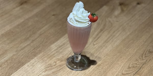 STRAWBERRY SHAKE