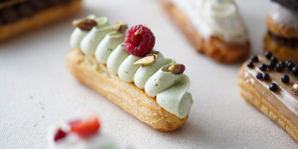 Pistachio Eclair