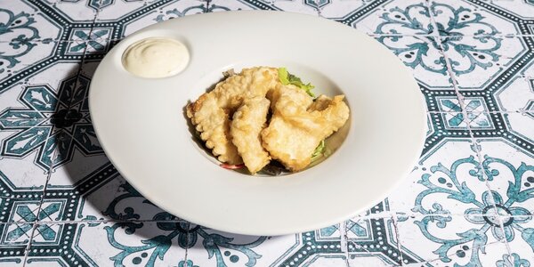 Spigola fritta e maionese al lime