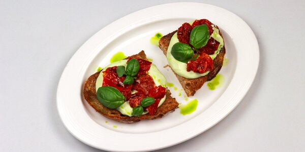 sourdough bread with dried cherry tomatoes, 