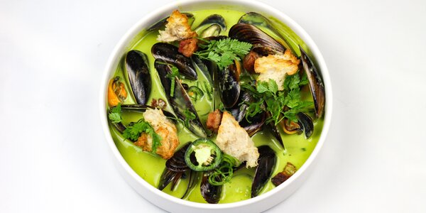 MUSSELS & COCONUT MILK