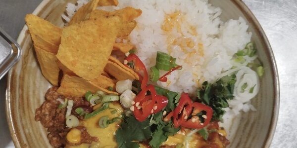 180g Chili con Carne with rice and cheddar cheese