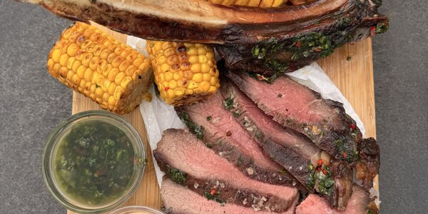 🆕 1300g Hovädzí tomahavk DRY AGED- zretý s chimichurri salsou