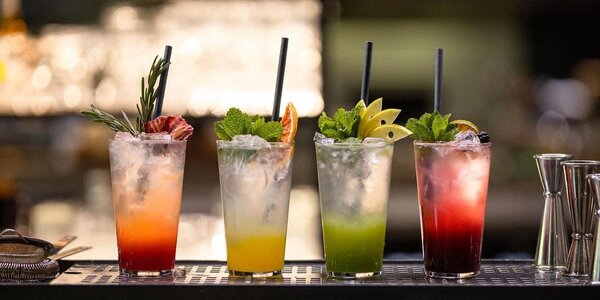 LIMONADA ( CLÁSICA, MANGO, FRESA, MARACUYÁ) // LEMONADE (CLASSIC, MANGO, STRAWBERRY, PASSION FRUIT)