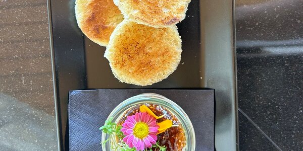 120g Kačacie paté z FOIE GRA s figovým chutney a chrumkavou brioškou