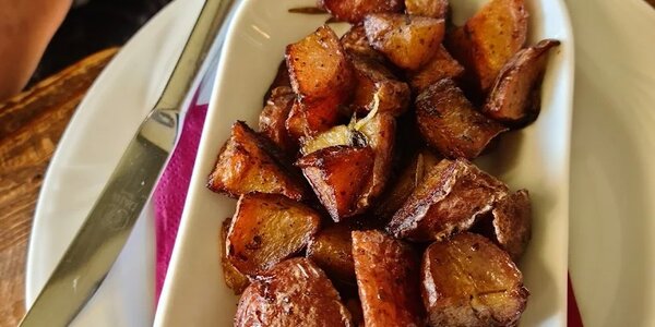 Patate al forno risaltate al burro della Latteria Di Crodo