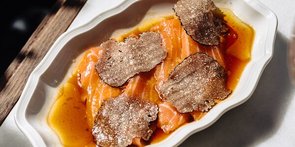 Crudo de Saumon, Ponzu et Truffe