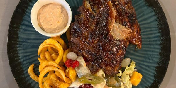 400g BBQ pork ribs with curly fries and jalapeňo salsa