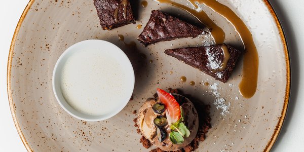 HAZELNUT CHOCOLATE BROWNIE