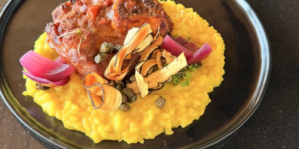 300g Šafránové rizoto s teľacím osso bucom