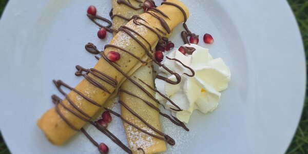 150g Chocolate pancake with cream