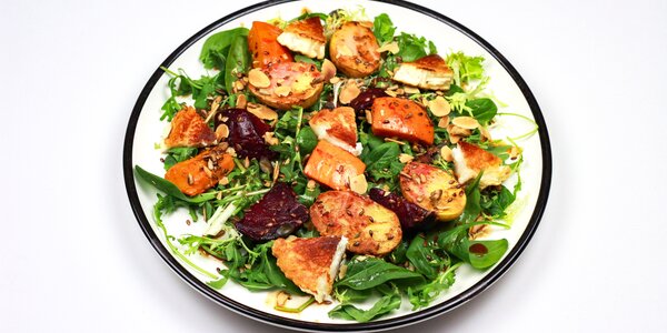 salad with grilled goat cheese,