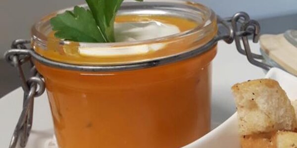 Vellutata di zucca con yogurt bianco della latteria di Crodo