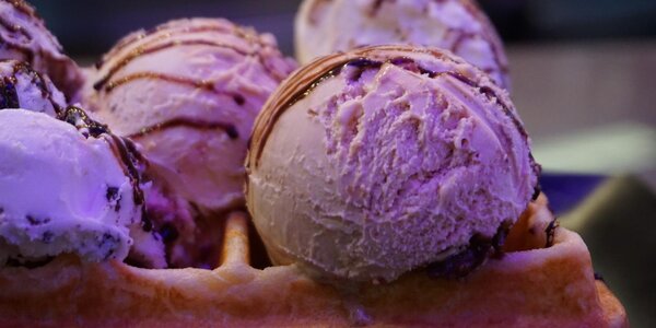 Waffle con gelato. Al posto della solita soluzione.
