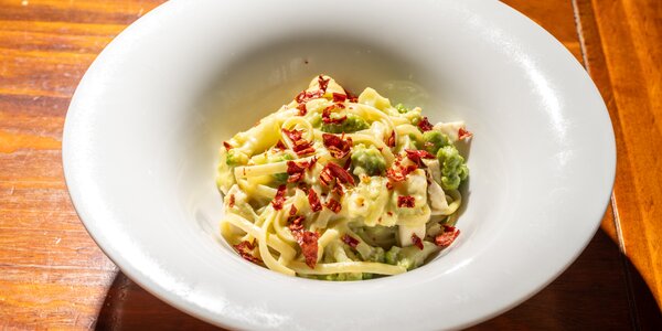 Linguina pesce bianco broccolo e peperone crusco