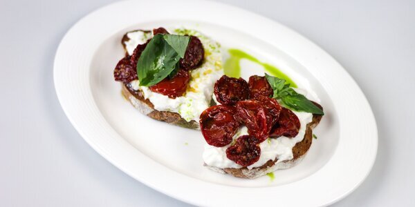 sourdough bread with dried cherry tomatoes, 