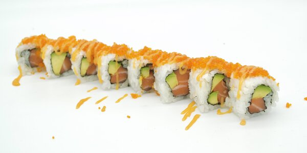 106. Tobiko roll 