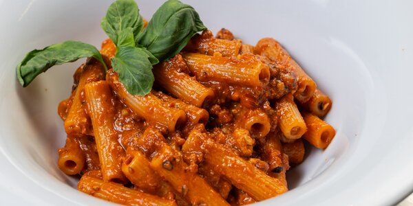 Maccherone al Ragù di Polpo con Ricotta e Mandorle Tostate 