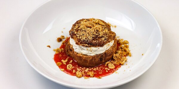 homemade cream puff with vanilla mascarpone,
